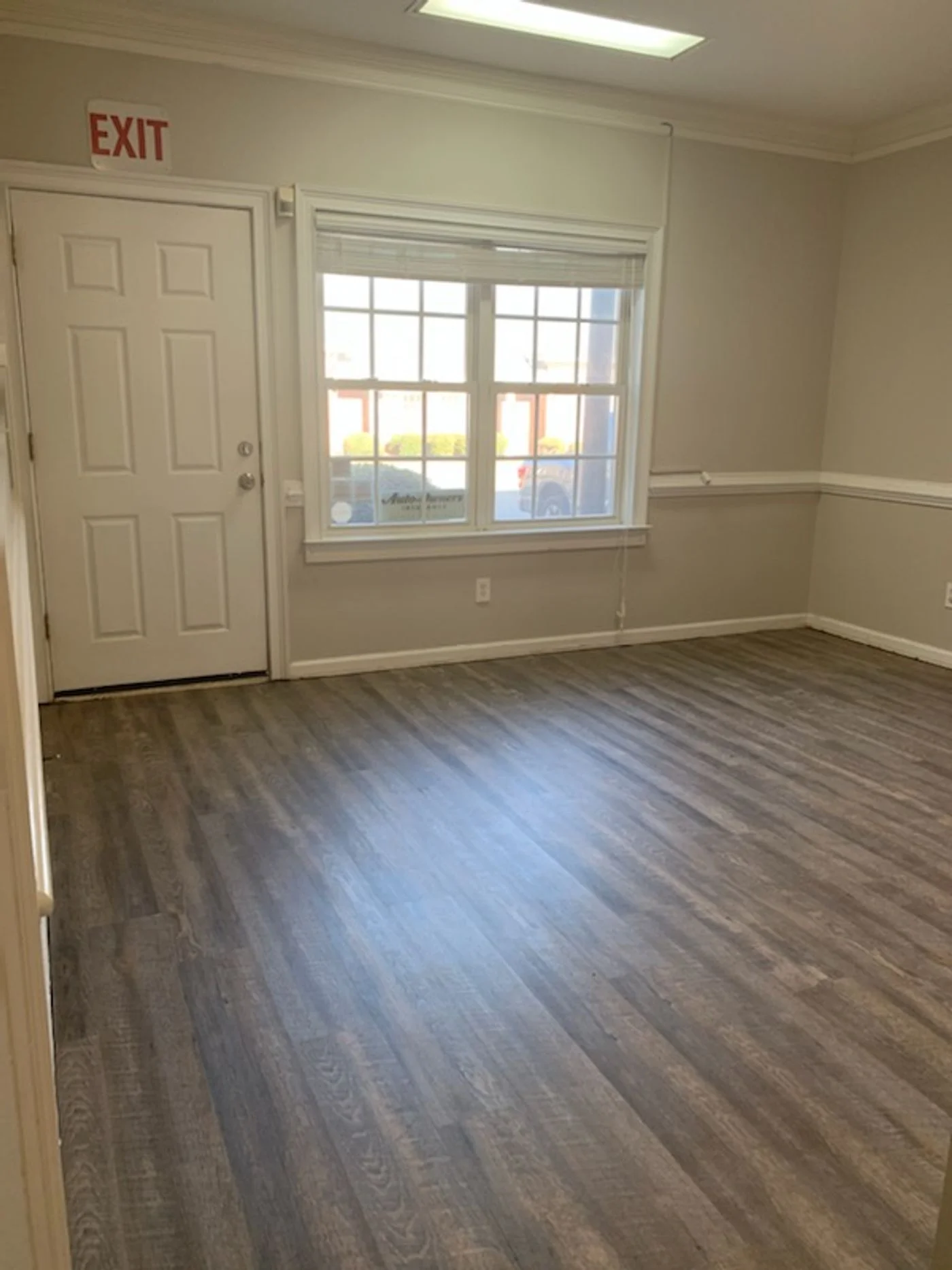 Photo-1 of 4595 Towne Lake Pkwy, Woodstock, GA 30189