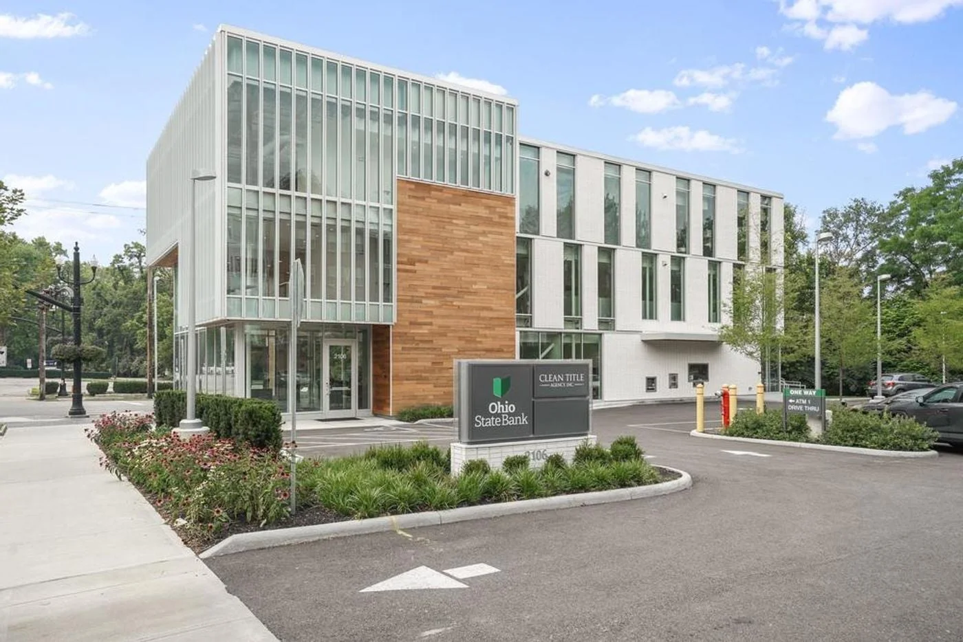 Photo 1 of 2106 E Main St, Bexley, OH 43209