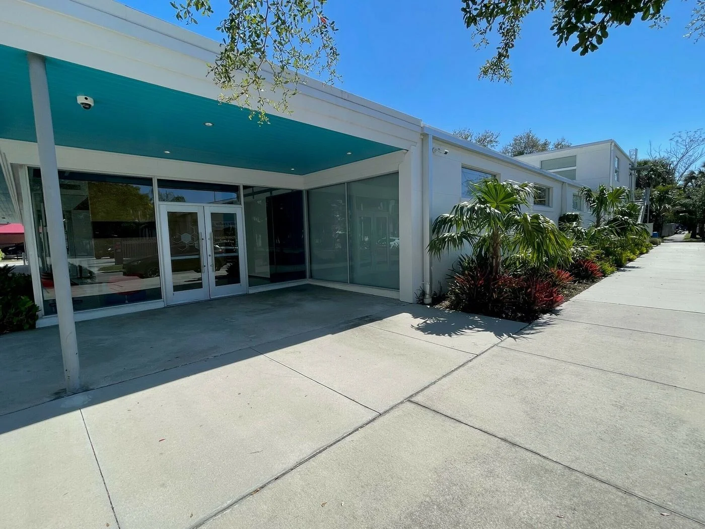 Photo-3 of 1570 Boulevard Of The Arts, Sarasota, FL 34236