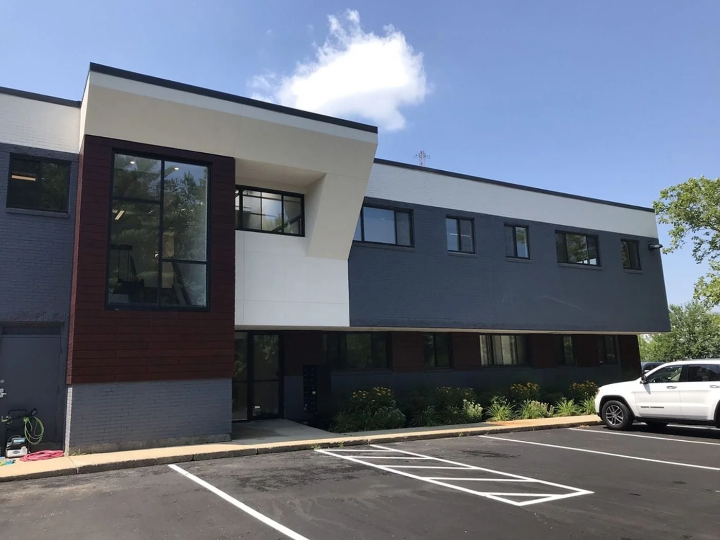 Photo 2 of 101 Accord Park Dr, Norwell, MA 02061