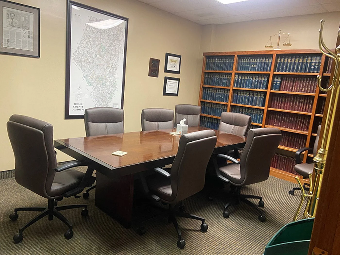 Photo 2 of 903 E Ash St, Columbia, MO 65201