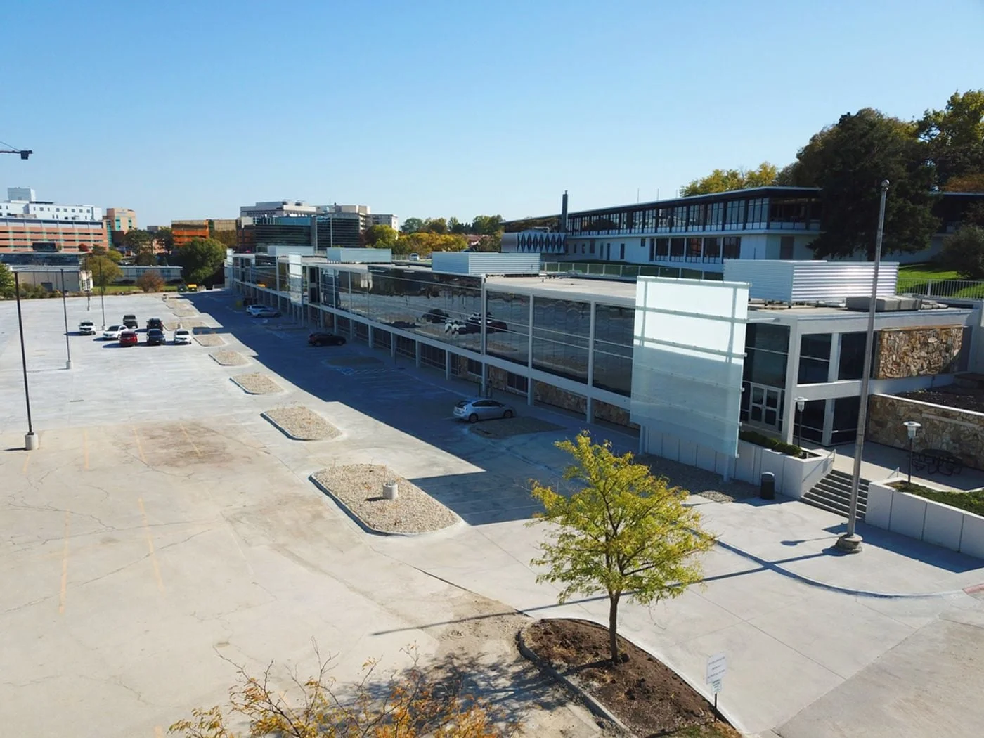 Photo 3 of 8601 W Dodge Rd, Omaha, NE 68114