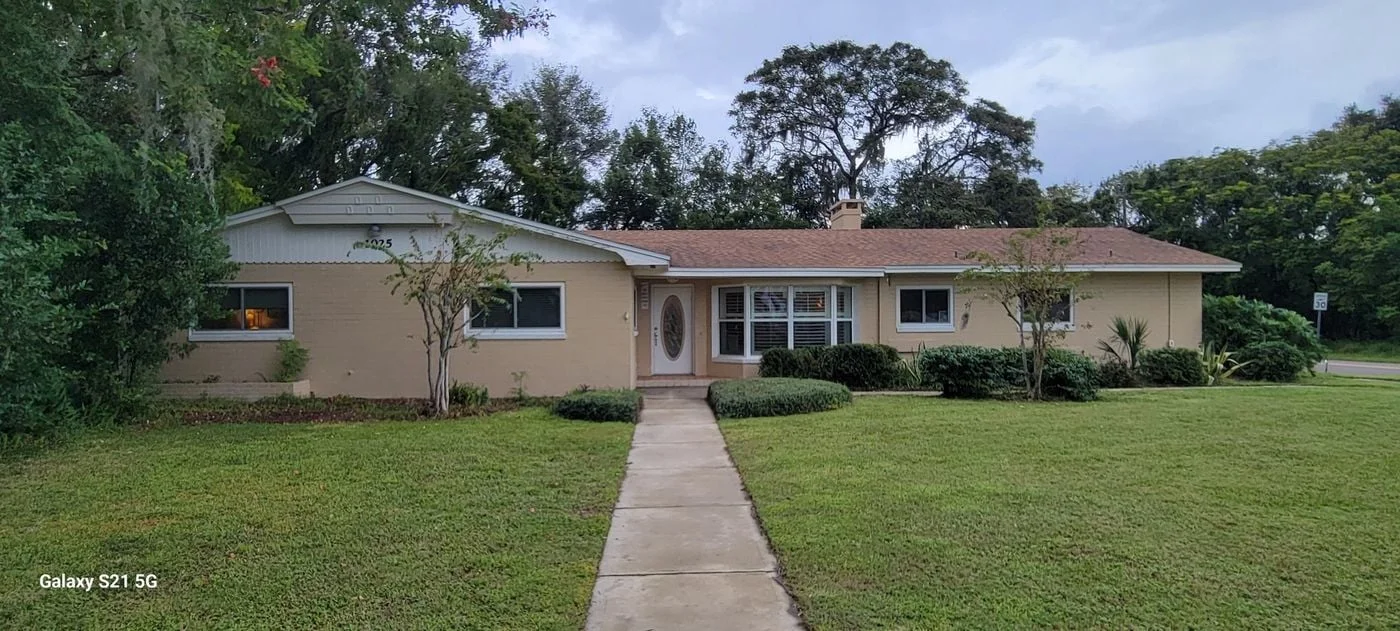 Photo 1 of 1025 W New York Ave, Deland, FL 32720