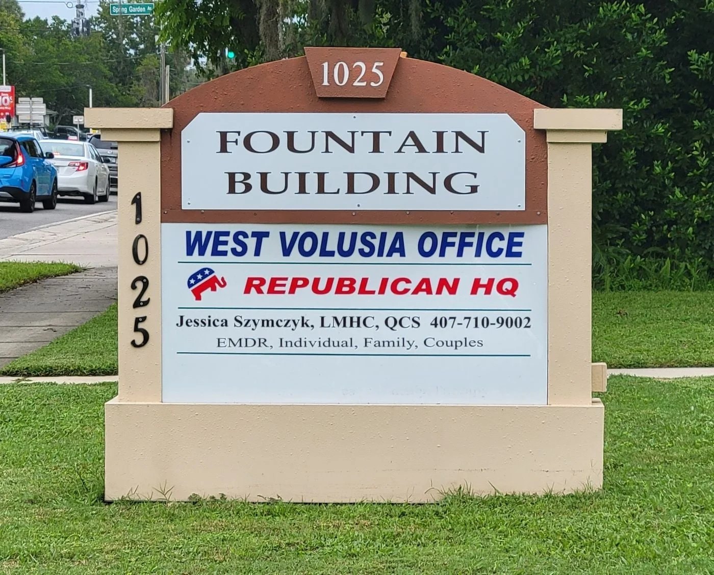 Photo 2 of 1025 W New York Ave, Deland, FL 32720