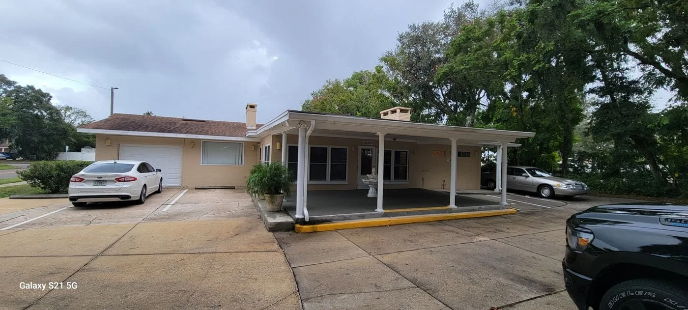 Photo 3 of 1025 W New York Ave, Deland, FL 32720