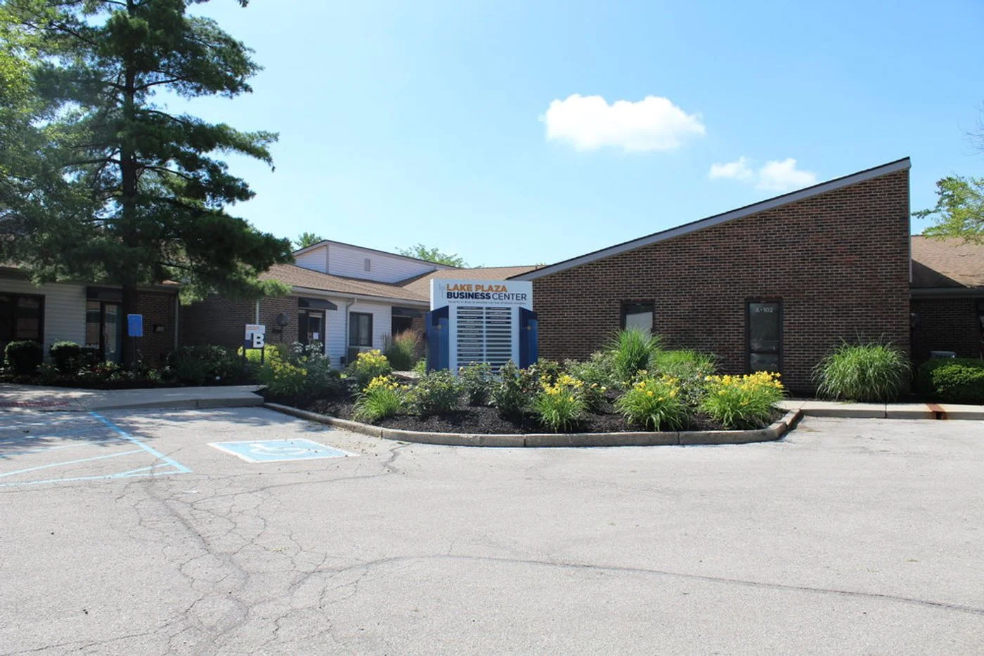 Photo-1 of 6801 Lake Plaza Dr, Indianapolis, IN 46220