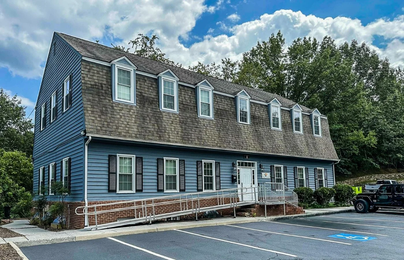 Photo 2 of 3243 Electric Rd, Cave Spring, VA 24018