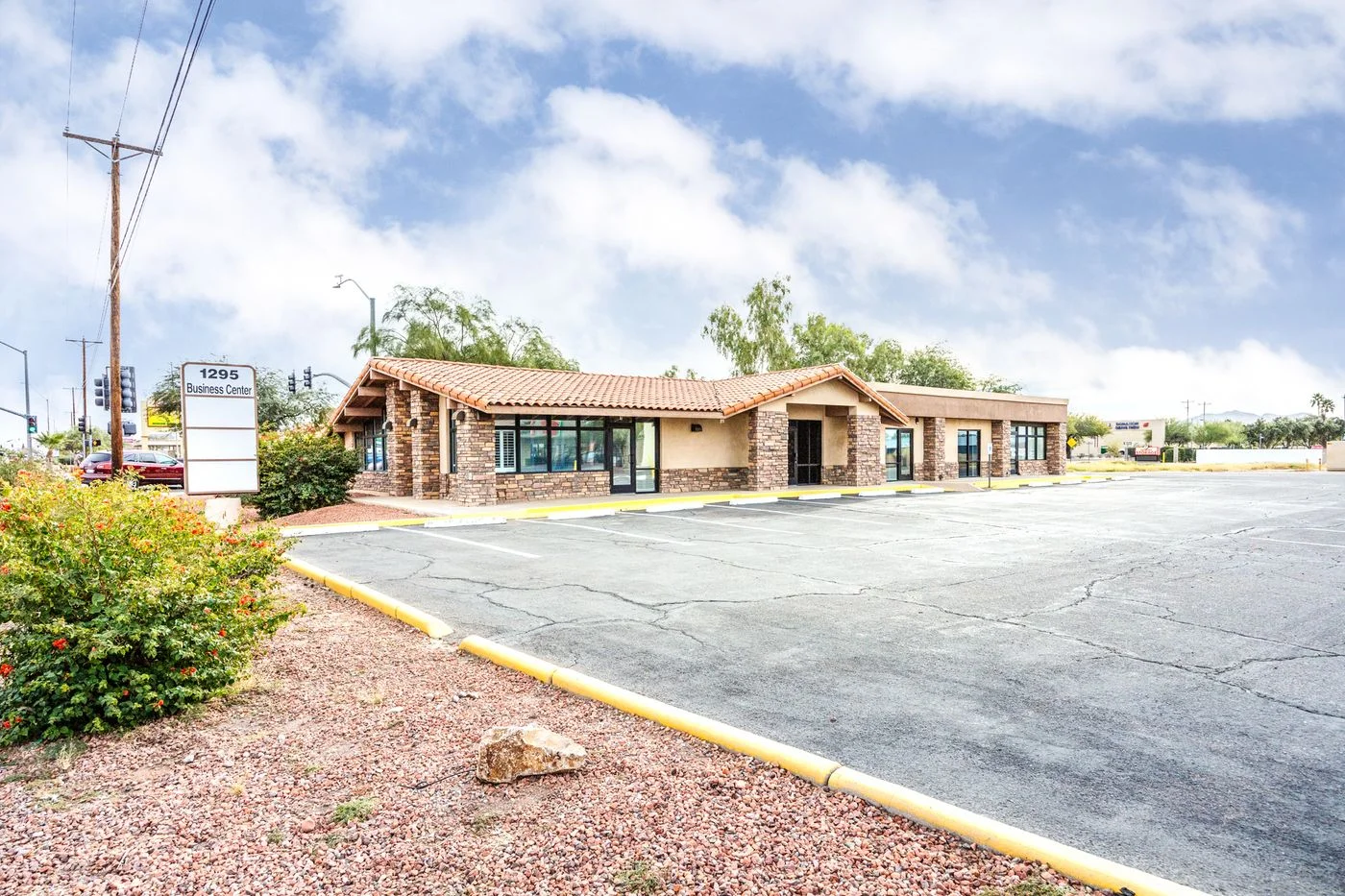 Photo 1 of 1295 E Florence Blvd, Casa Grande, AZ 85122