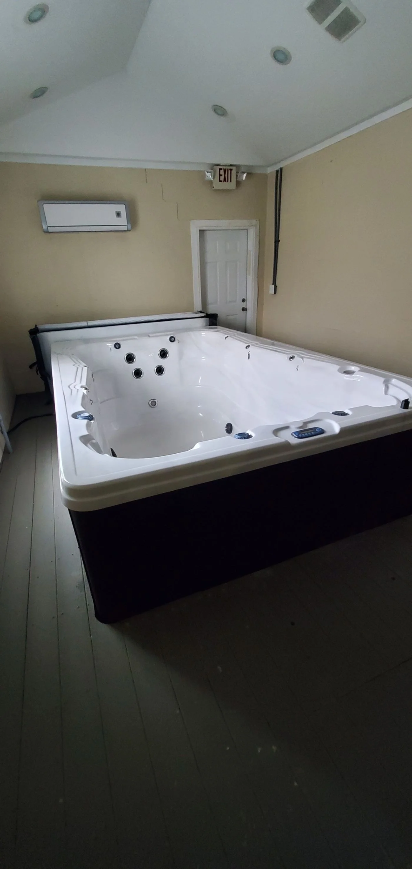 Photo-3 of 520 Cook St, Madisonville, TN 37354