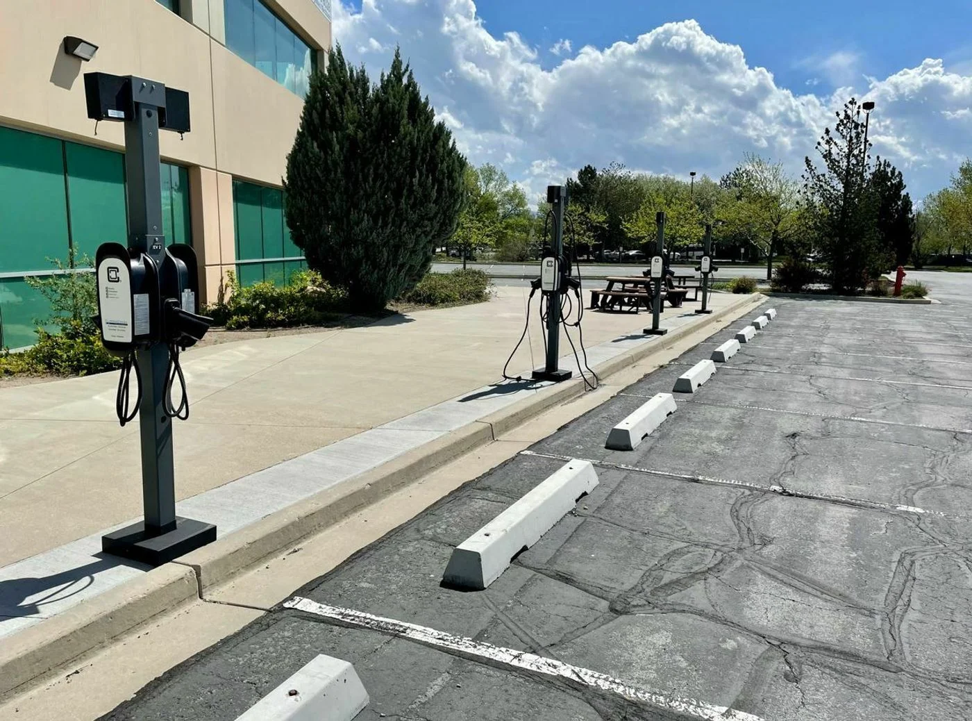 Photo 3 of 215 N Admiral Byrd Rd, Salt Lake City, UT 84116