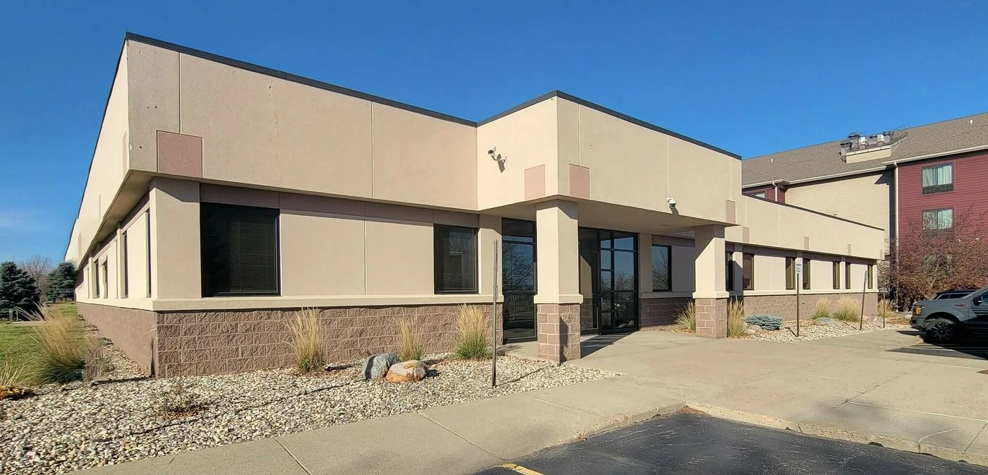 Photo 3 of 5929 S Mogen Ave, Sioux Falls, SD 57108