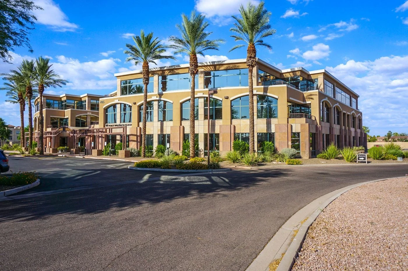 Photo 2 of 7025 N Scottsdale Rd, Scottsdale, AZ 85253