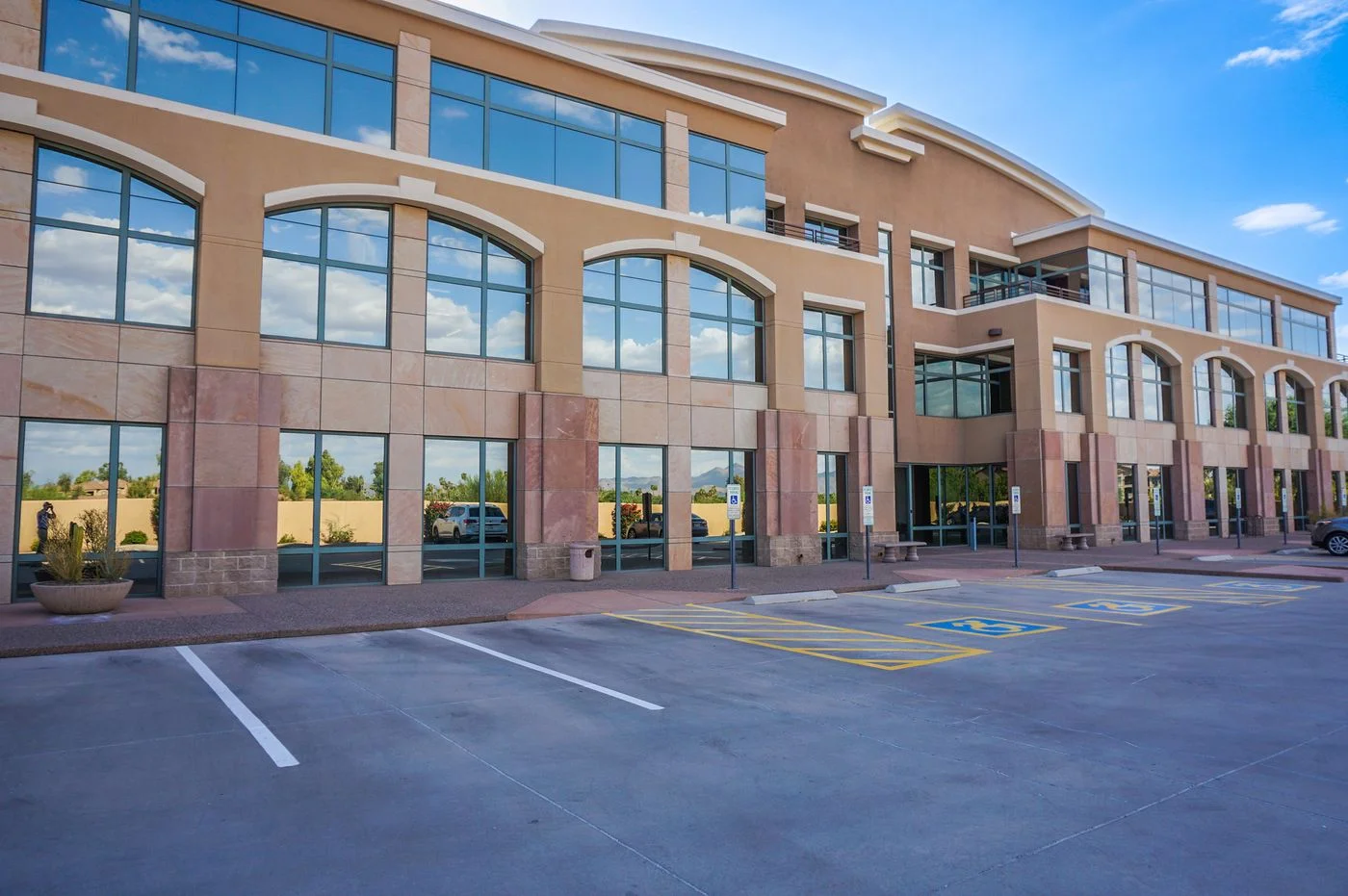 Photo 3 of 7025 N Scottsdale Rd, Scottsdale, AZ 85253