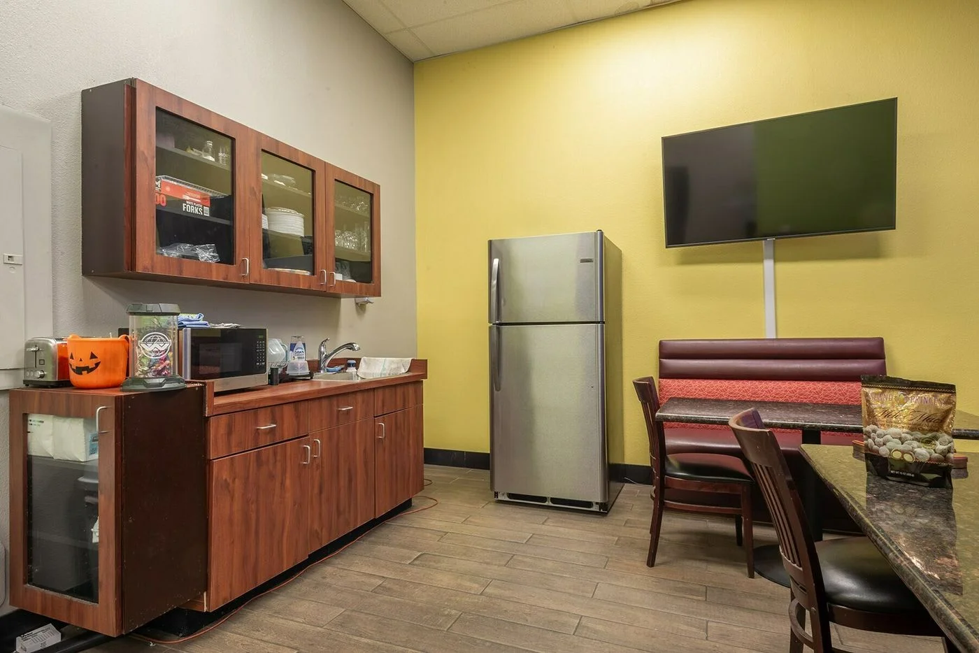Photo-2 of 4427 E Sunset Rd, Henderson, NV 89014
