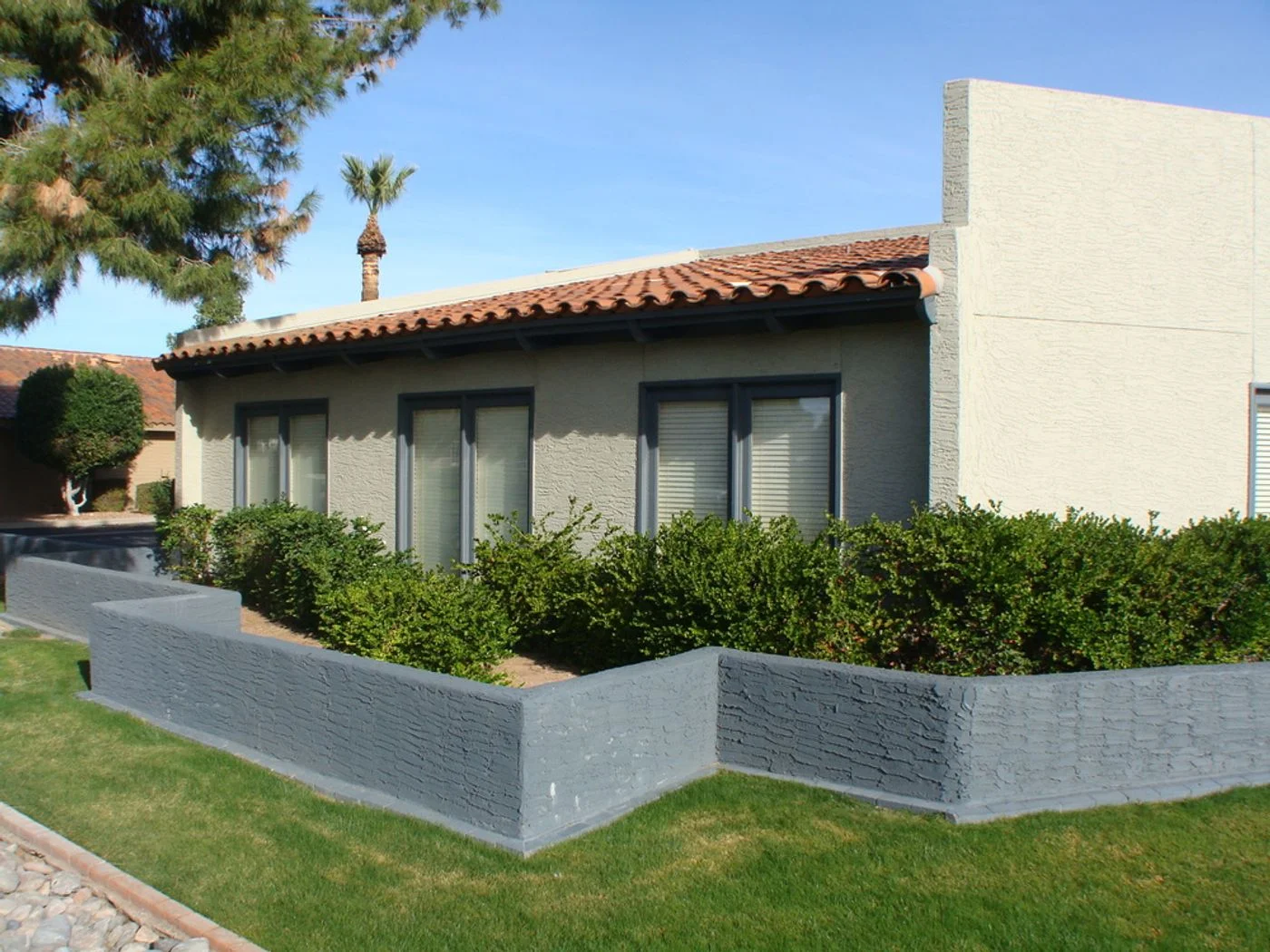 Photo 2 of 4535 S Lakeshore Dr, Tempe, AZ 85282