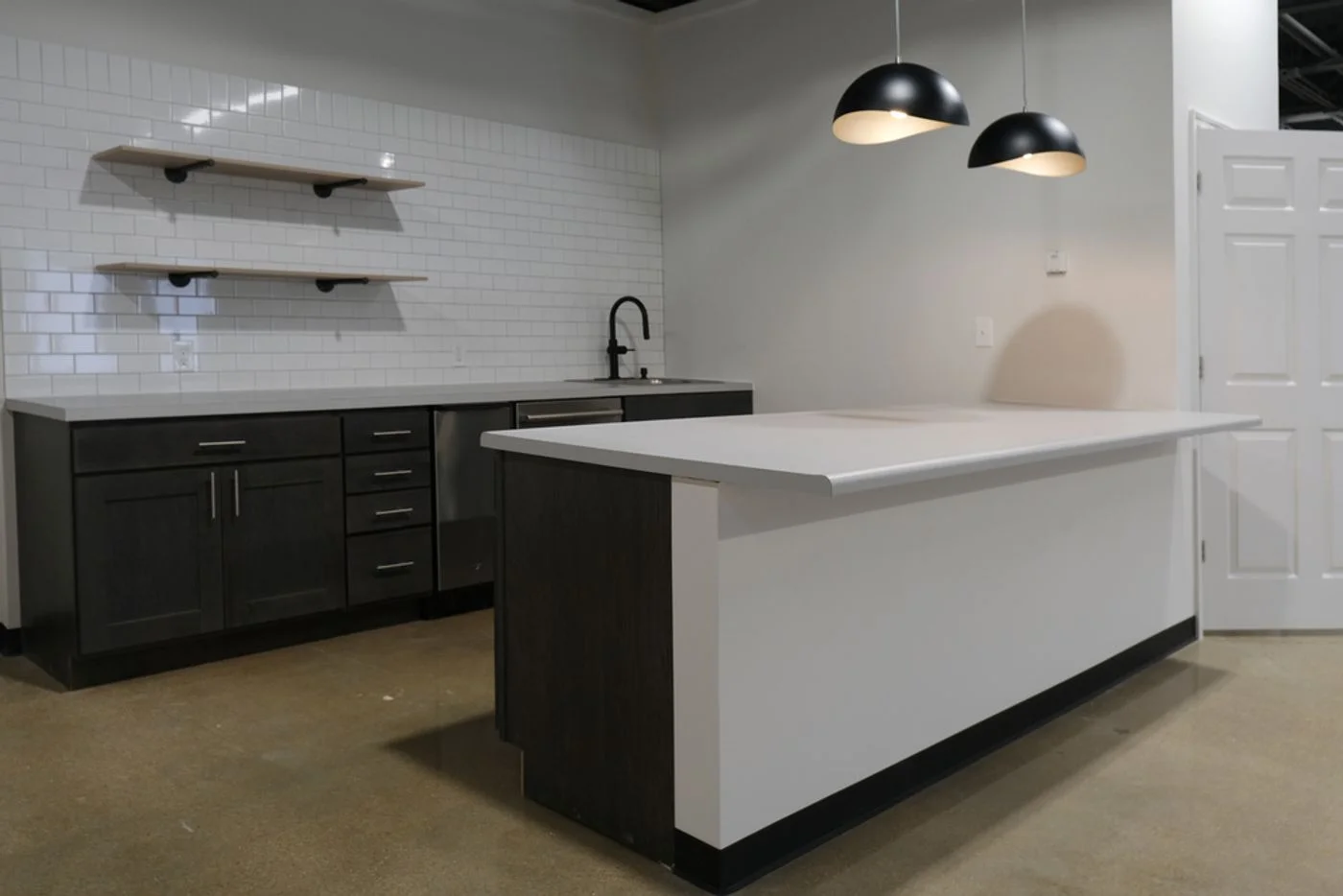 Photo 3 of 9601-9733 Dielman Rock Island Industrial Drive, St. Louis, MO 63132