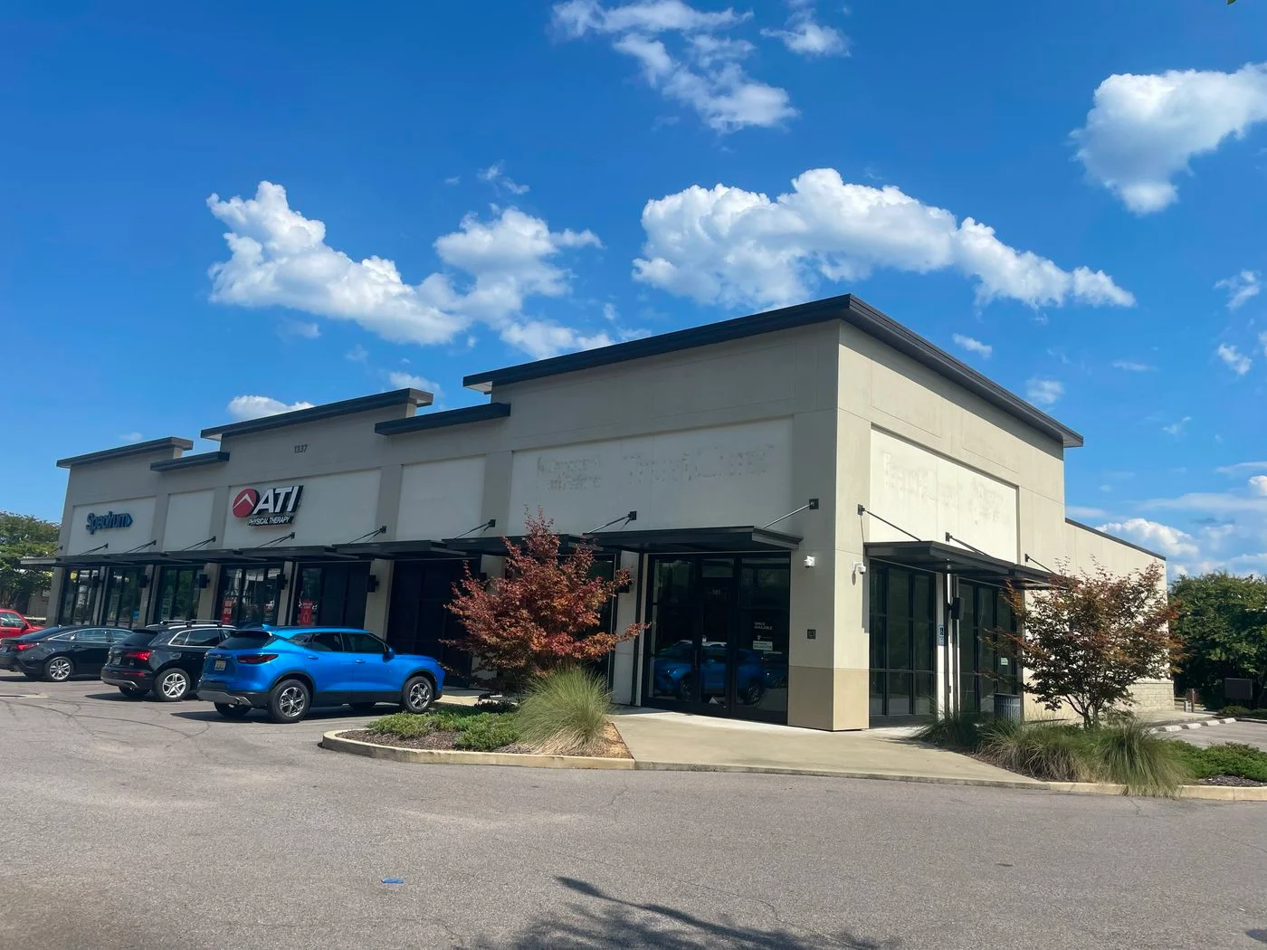 Photo 3 of 1337 Montclair Rd, Irondale, AL 35210