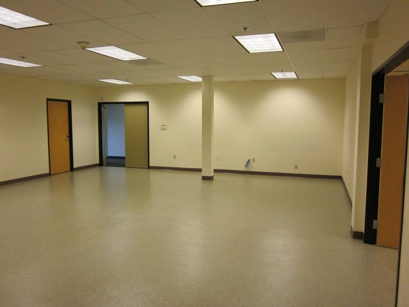 Photo 3 of 2201 - 2207 NE Columbia Boulevard, Portland, OR 97211