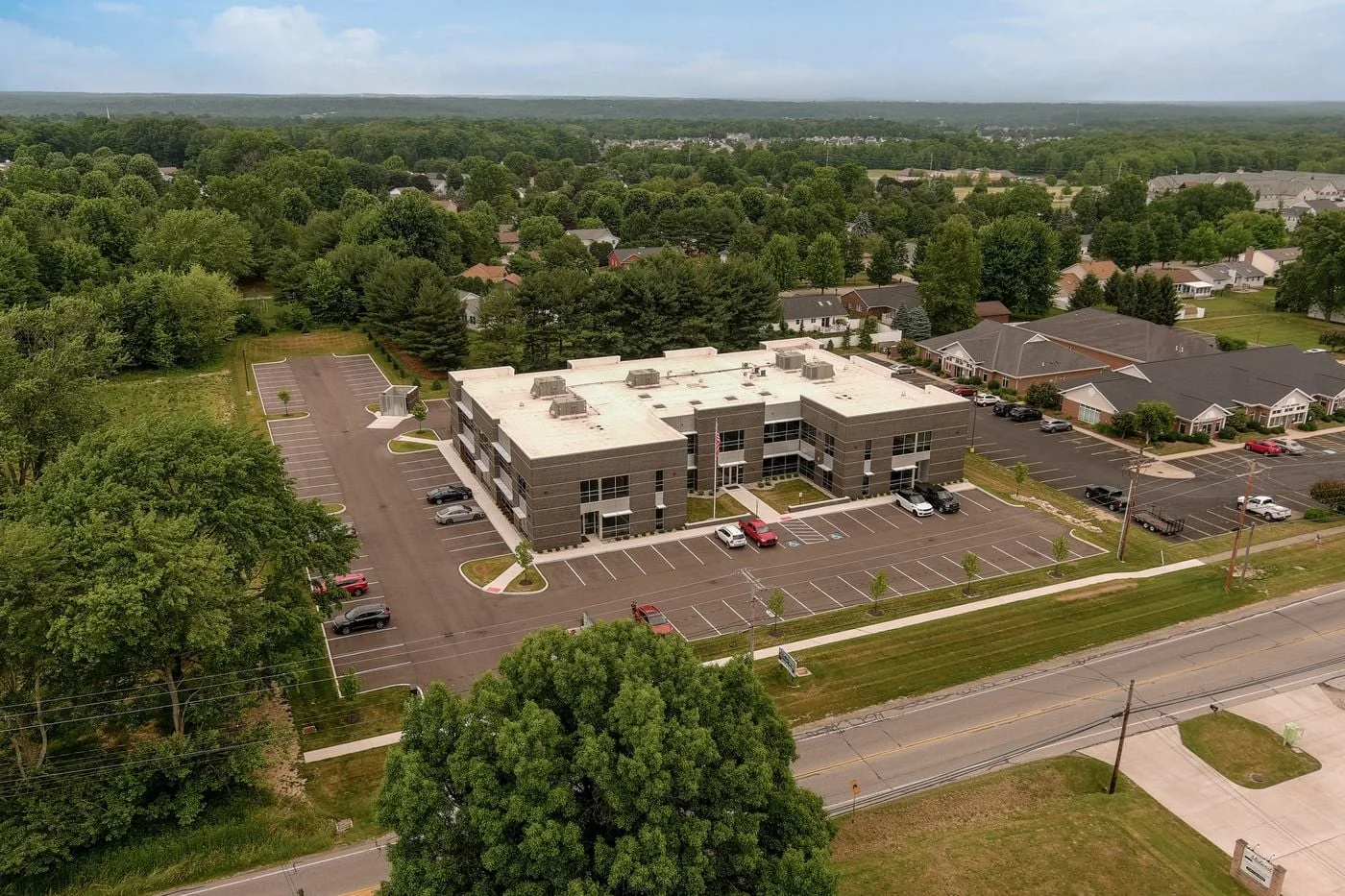 Photo 2 of 1255 High St, Wadsworth, OH 44281