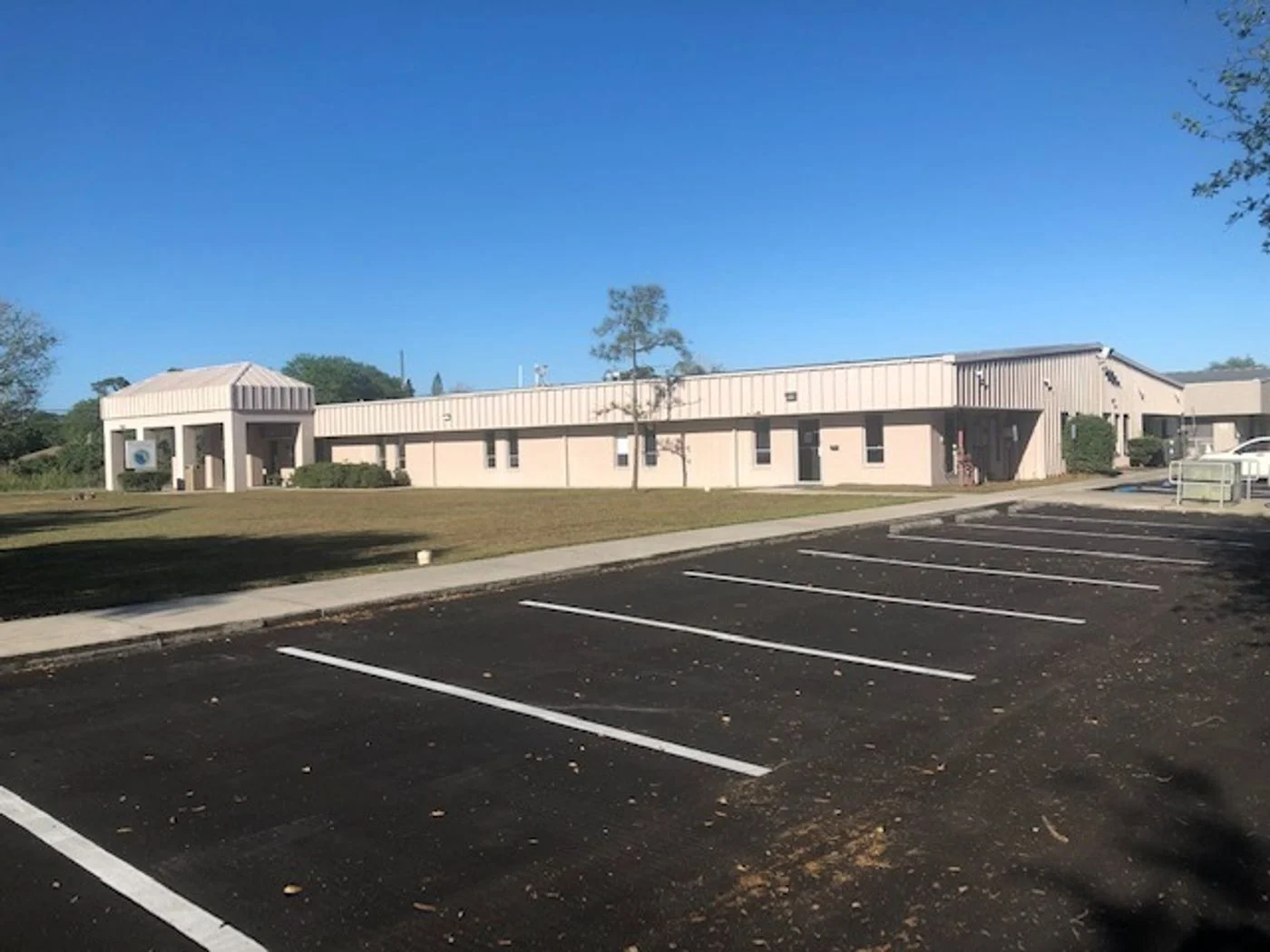 Photo 2 of 1876 17th St, Sarasota, FL 34234