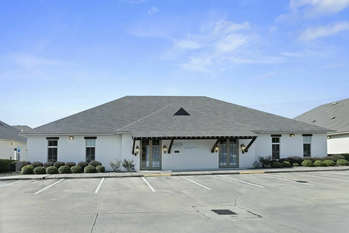 Photo-1 of 11414 Lake Sherwood Ave N, Baton Rouge, LA 70816