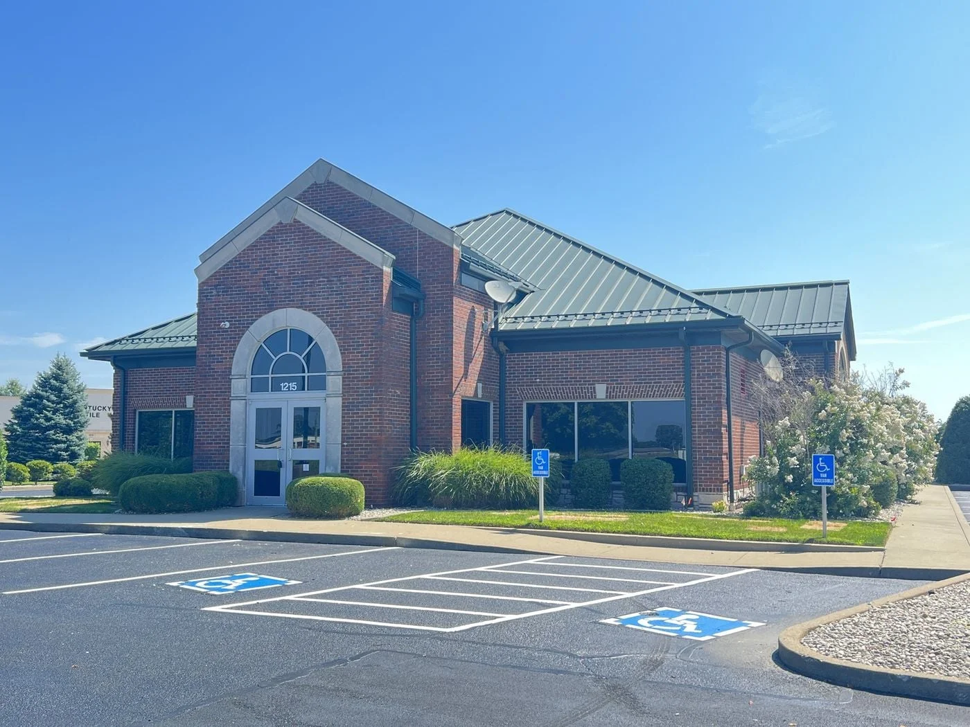 Photo 1 of 1215 Southtown Blvd, Owensboro, KY 42301