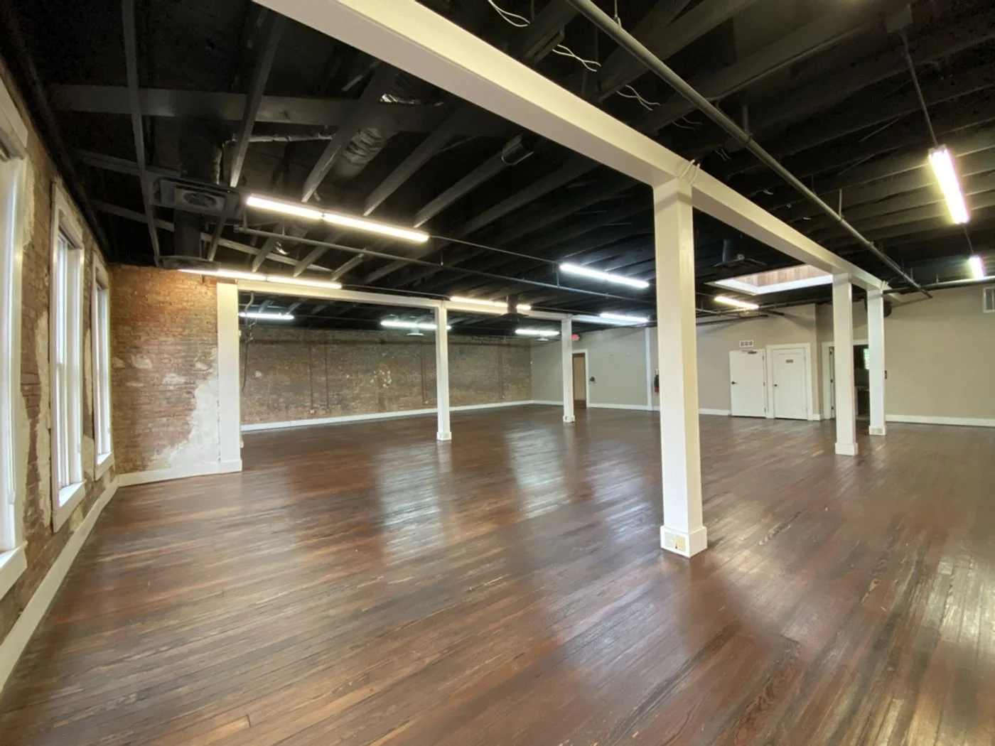 Photo 2 of 1007 E 15th St, Plano, TX 75074