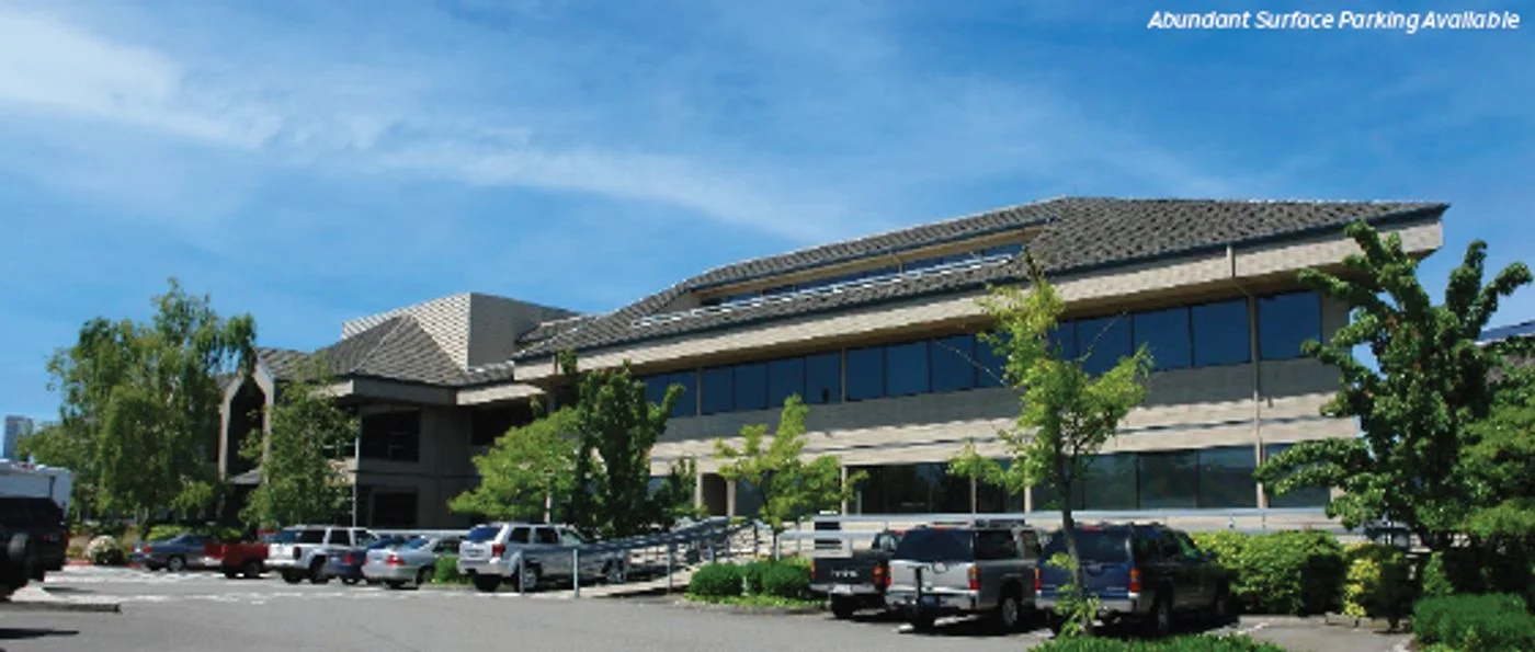 Photo 3 of 40 Lake Bellevue Dr, Bellevue, WA 98005