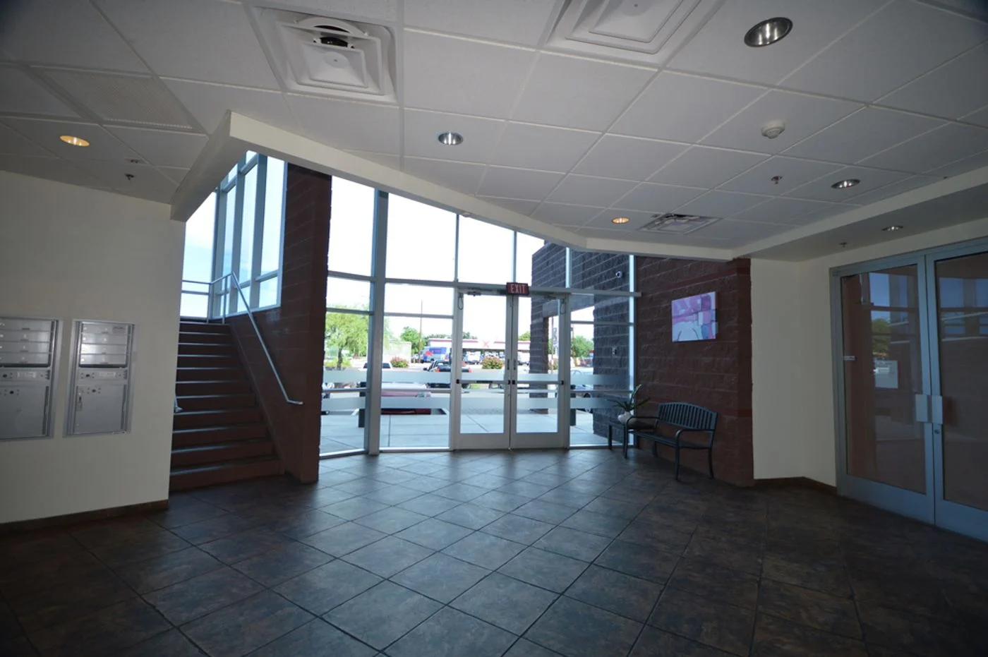 Photo 2 of 2401 W Glendale Ave, Phoenix, AZ 85021