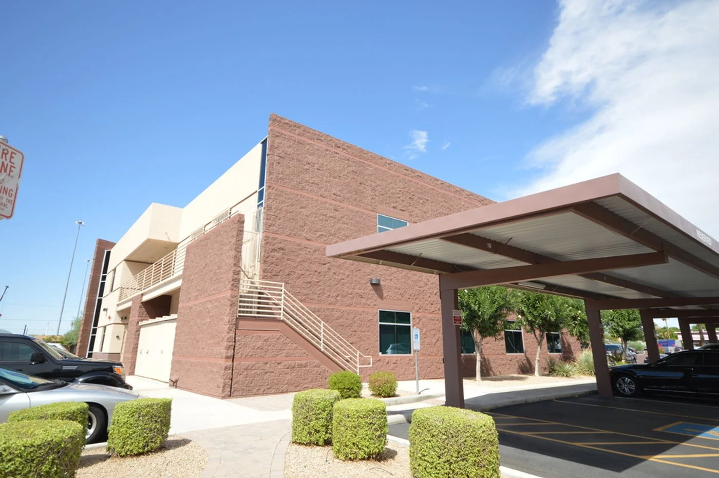 Photo 3 of 2401 W Glendale Ave, Phoenix, AZ 85021