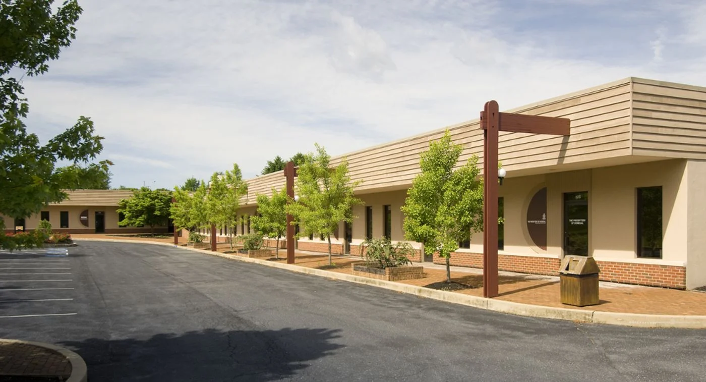 Photo 2 of 1861 Charter Ln, Lancaster, PA 17601