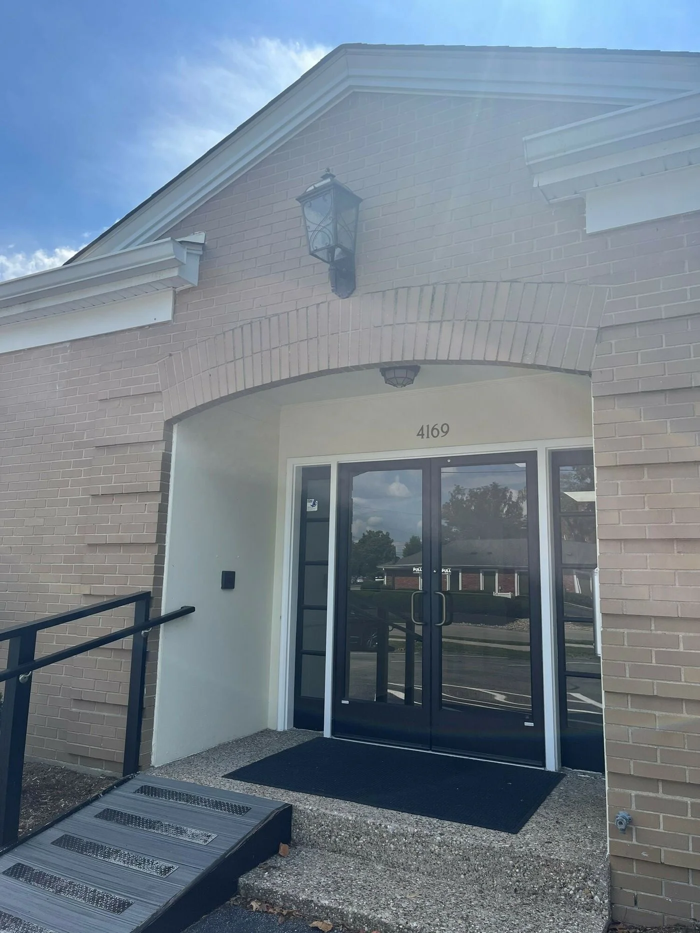 Photo-2 of 4169 Westport Rd, Saint Matthews, KY 40207