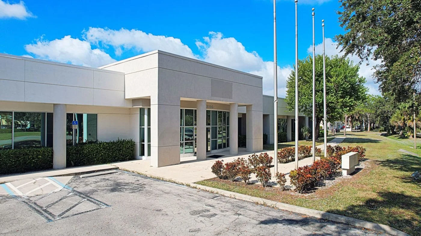 Photo 1 of 12780 Westlinks Dr, Fort Myers, FL 33913