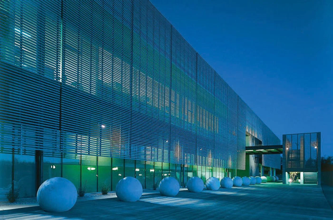 Photo-2 of 2944 N 44th St, Phoenix, AZ 85018