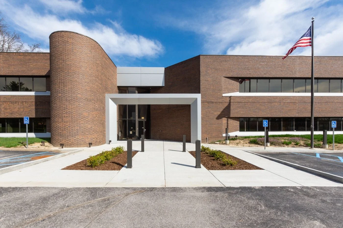 Photo 2 of 11789 Borman Dr, Saint Louis, MO 63146