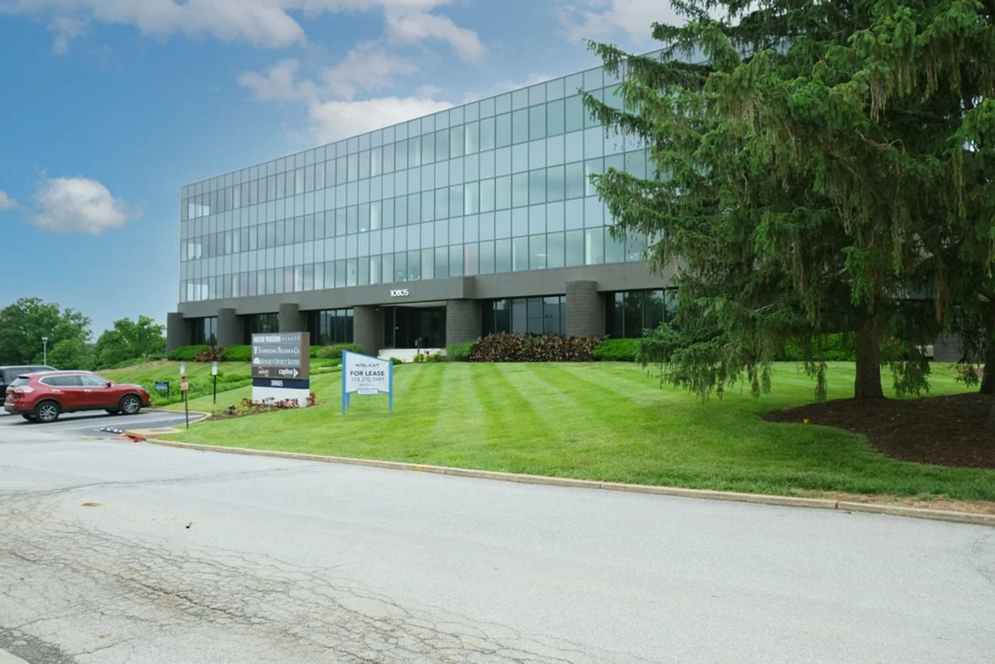 Photo 1 of 10805 Sunset Office Dr, Saint Louis, MO 63127