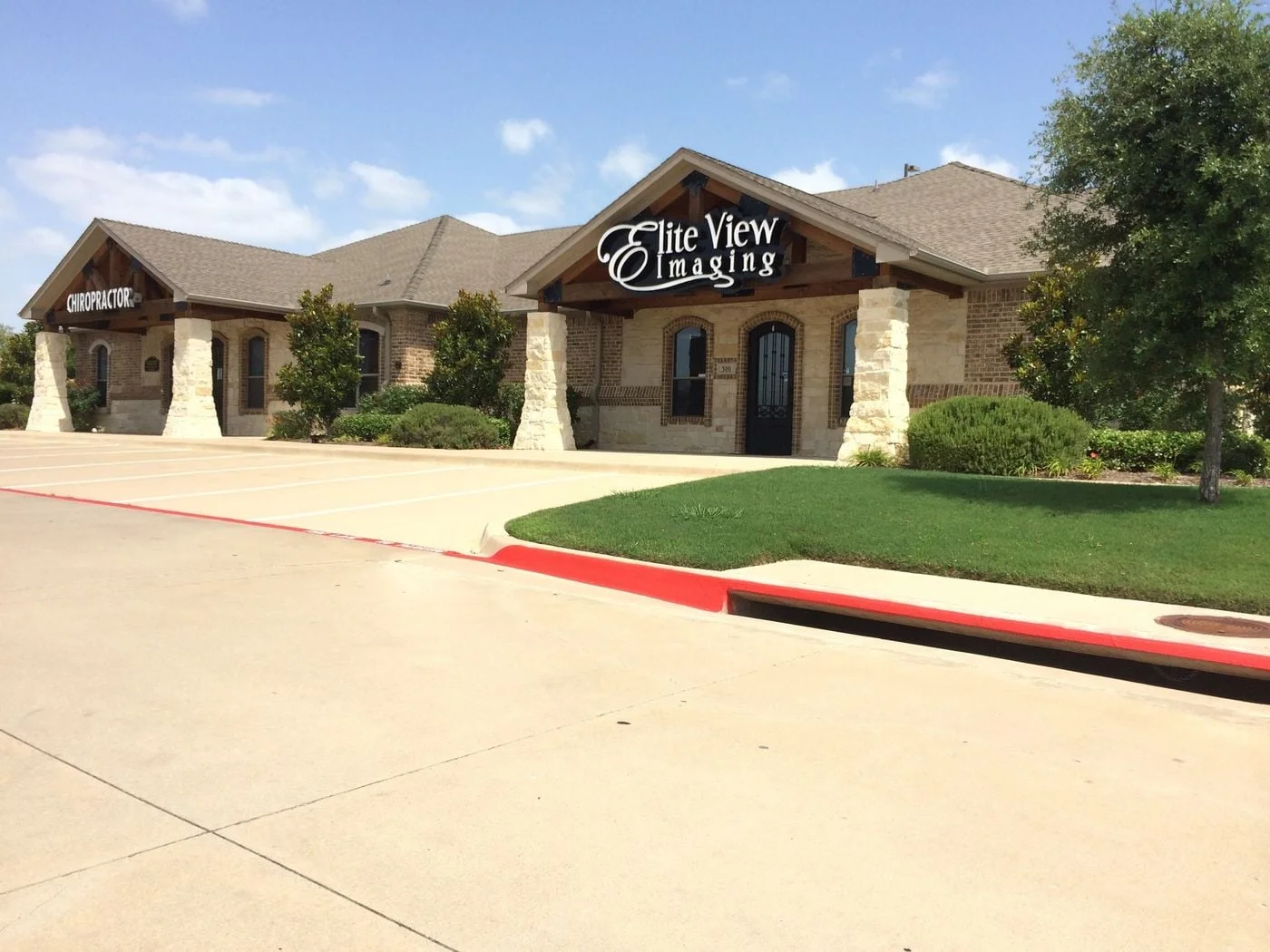 Photo 2 of 1750 Broad Park Cir S, Mansfield, TX 76063