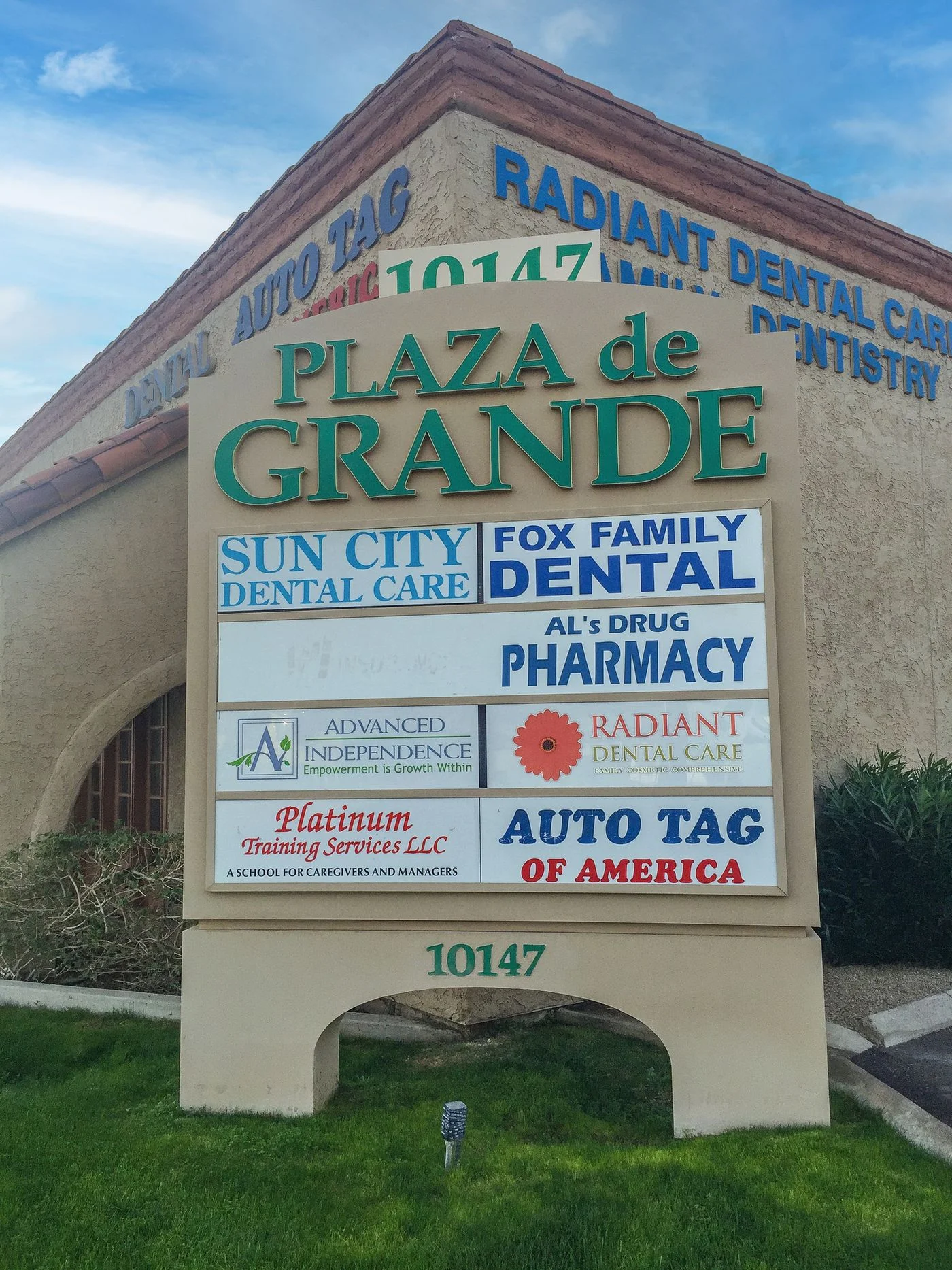 Photo 3 of 10147 Grand Ave, Sun City, AZ 85351