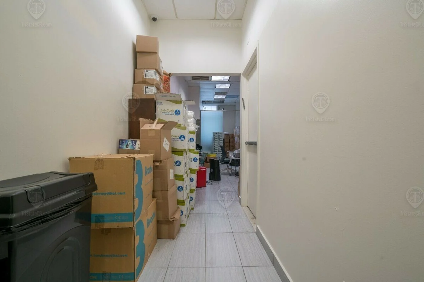 Photo-2 of 143 W 72nd St, New York, NY 10023