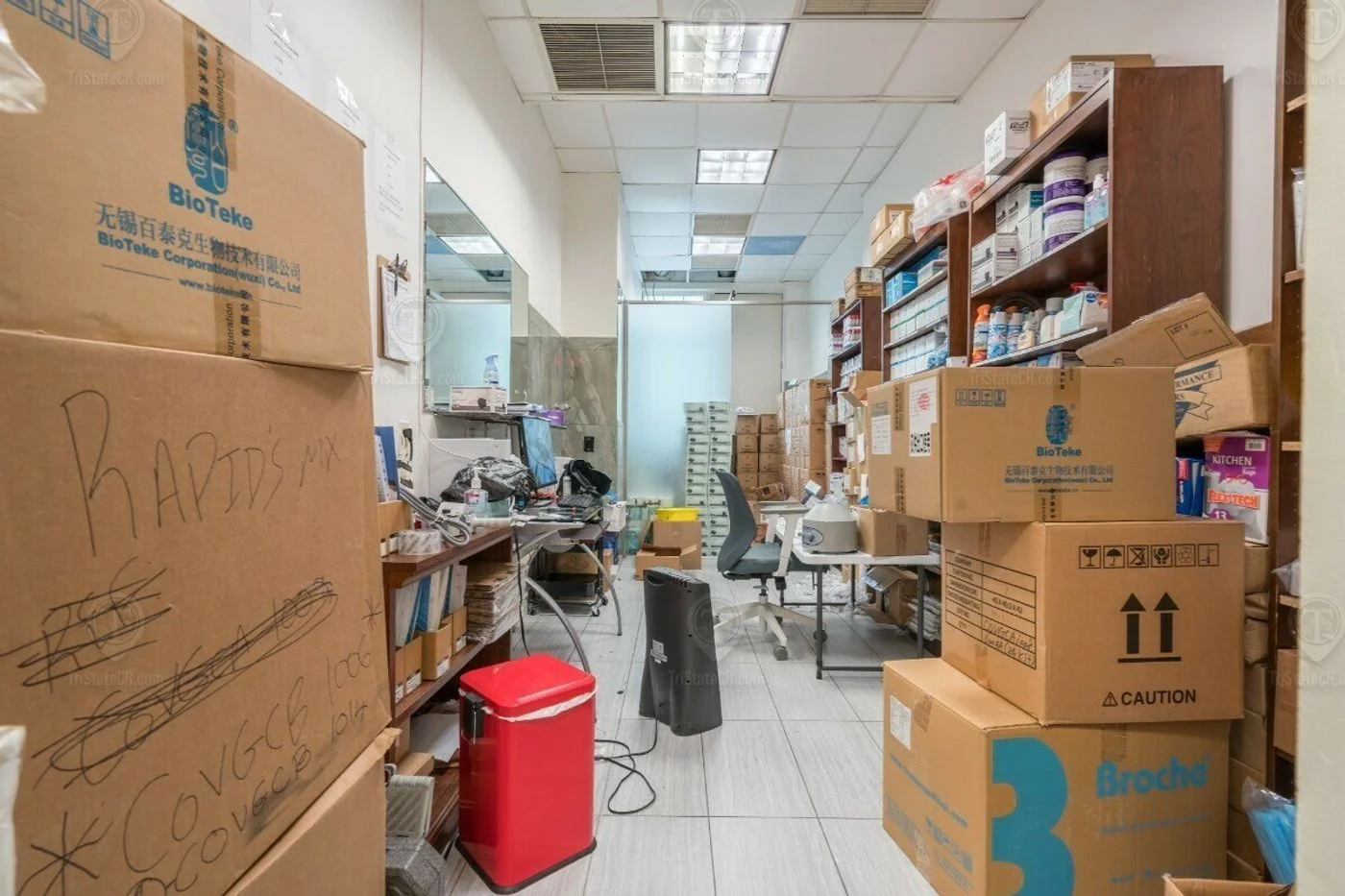 Photo-3 of 143 W 72nd St, New York, NY 10023