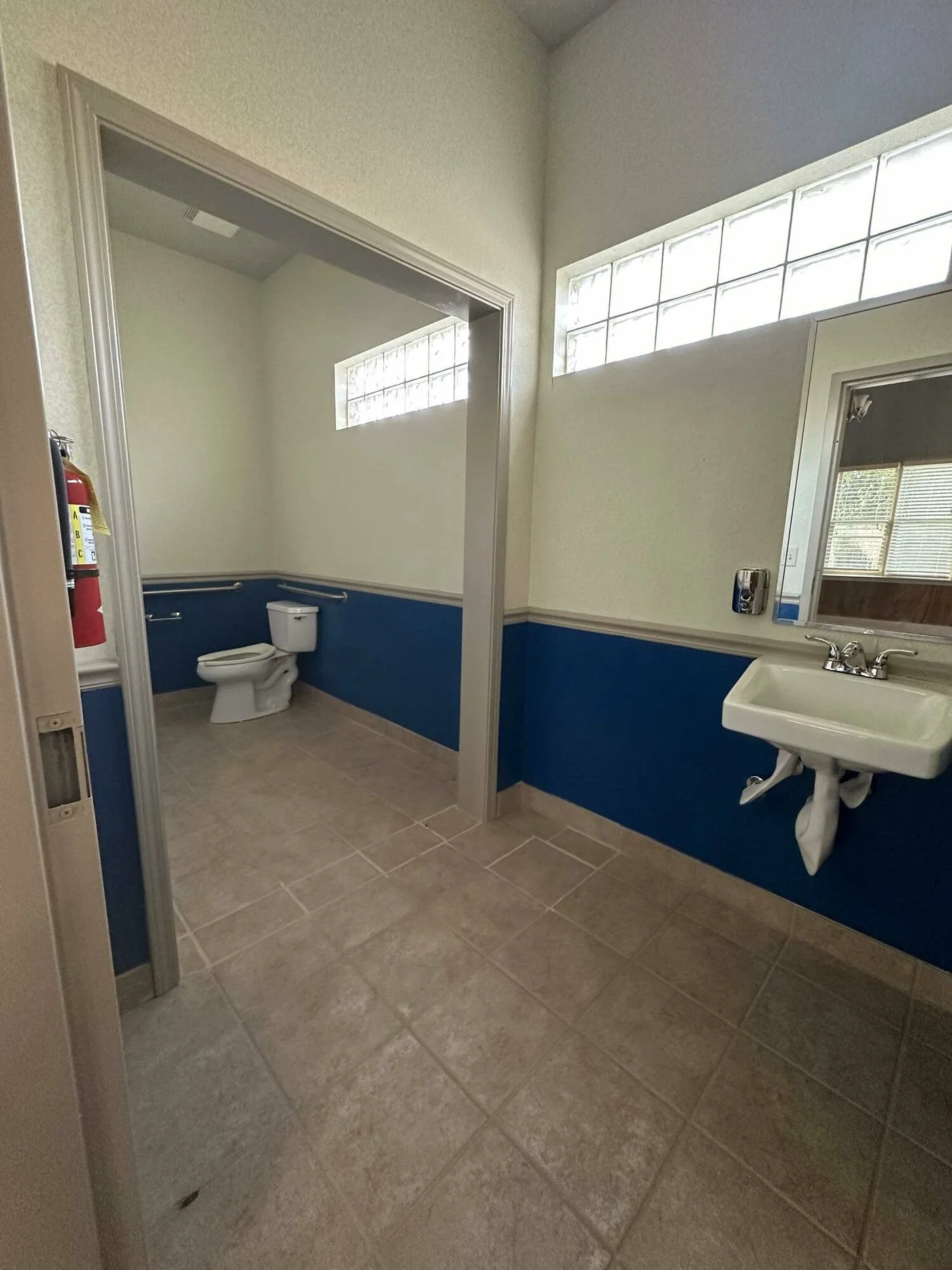 Photo-3 of 3193 Evelyn St, Tucker, GA 30084