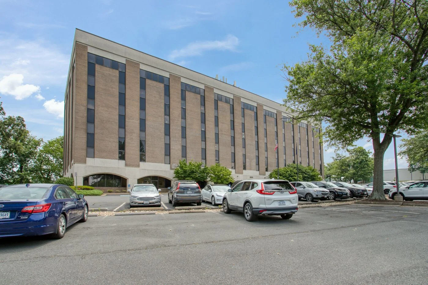 Photo 2 of 8001 Braddock Rd, Springfield, VA 22151