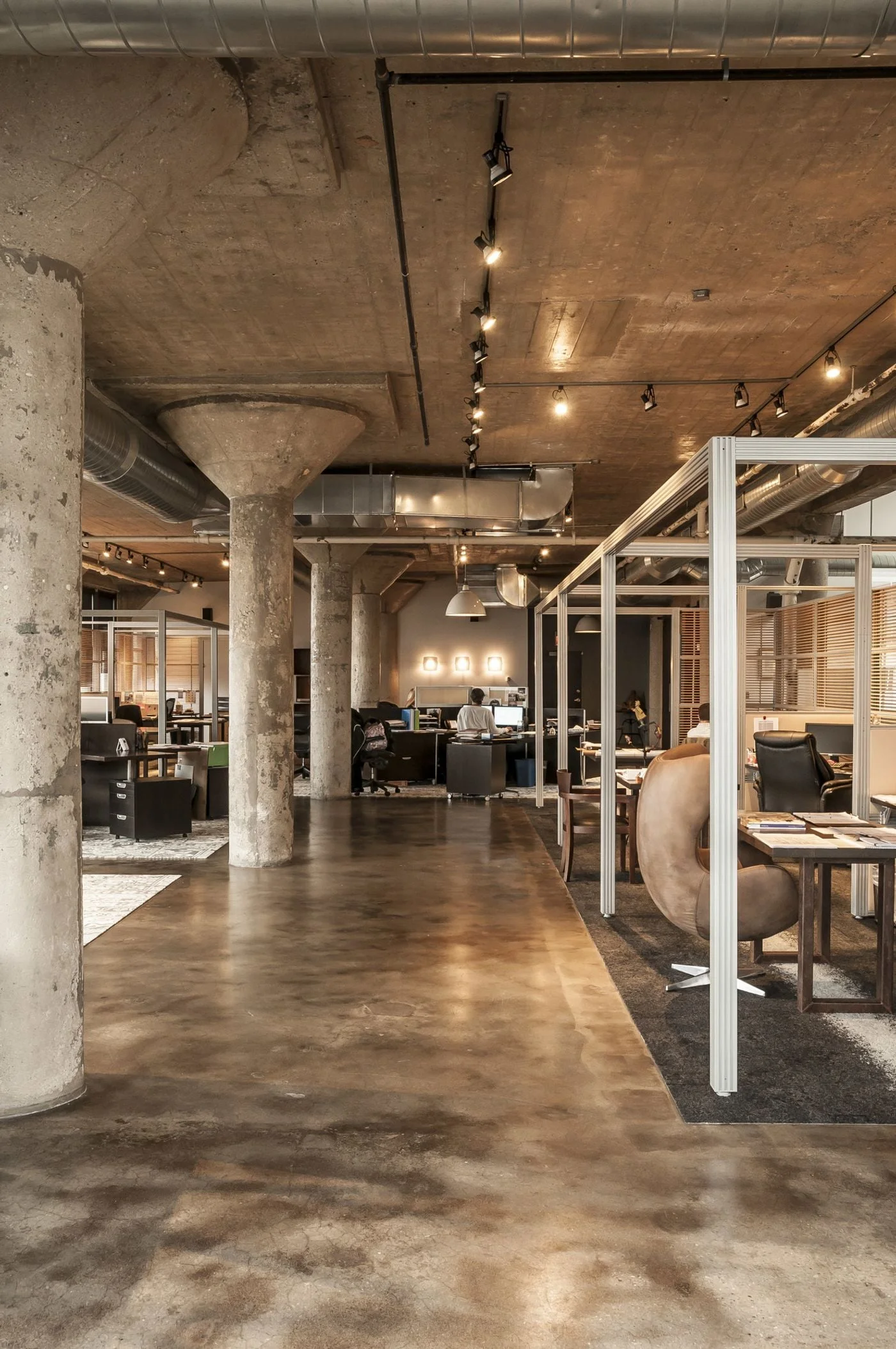 Photo 2 of 328 S Jefferson St, Chicago, IL 60661