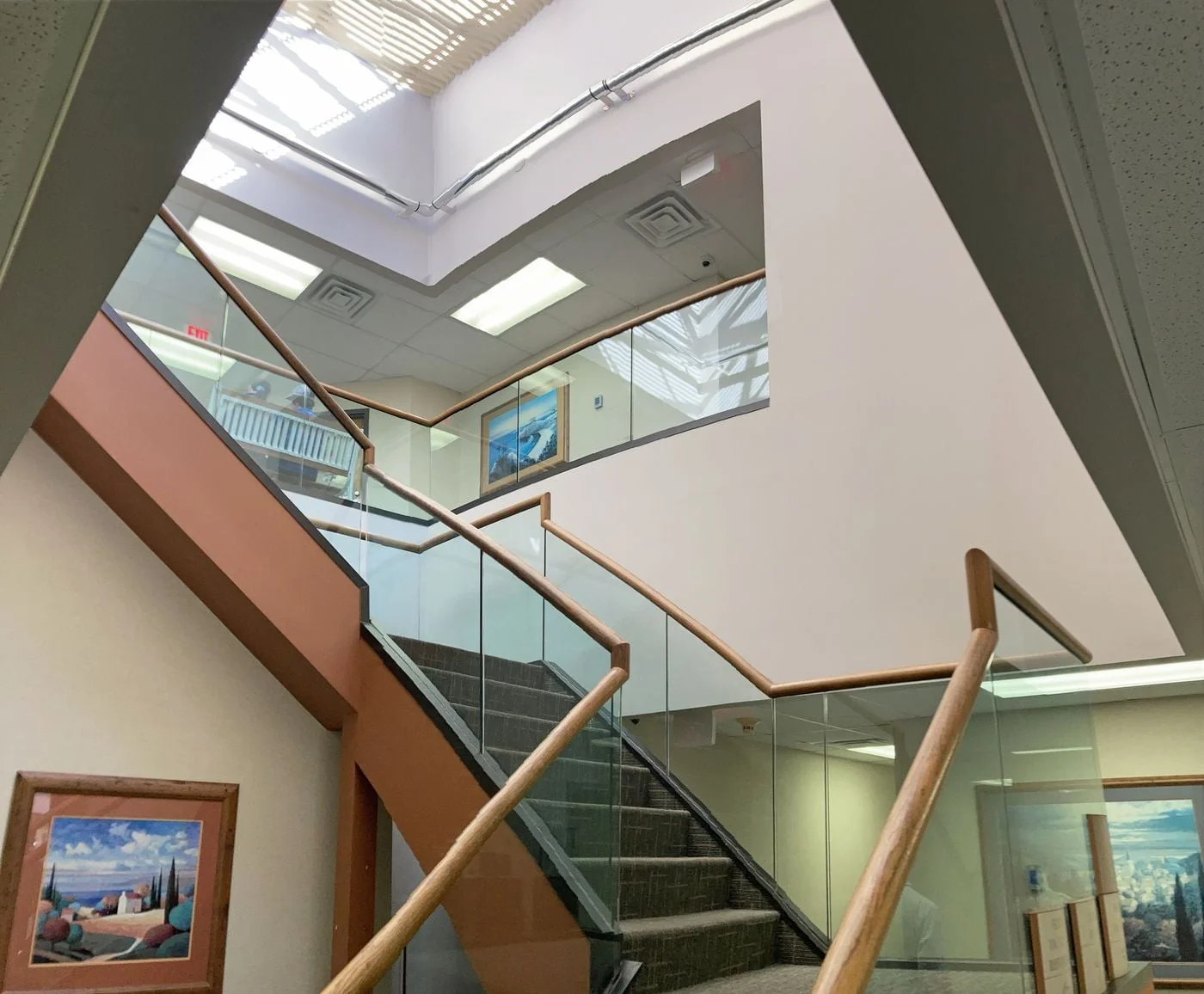 Photo 3 of 1431 S Bluffview Dr, Wichita, KS 67218