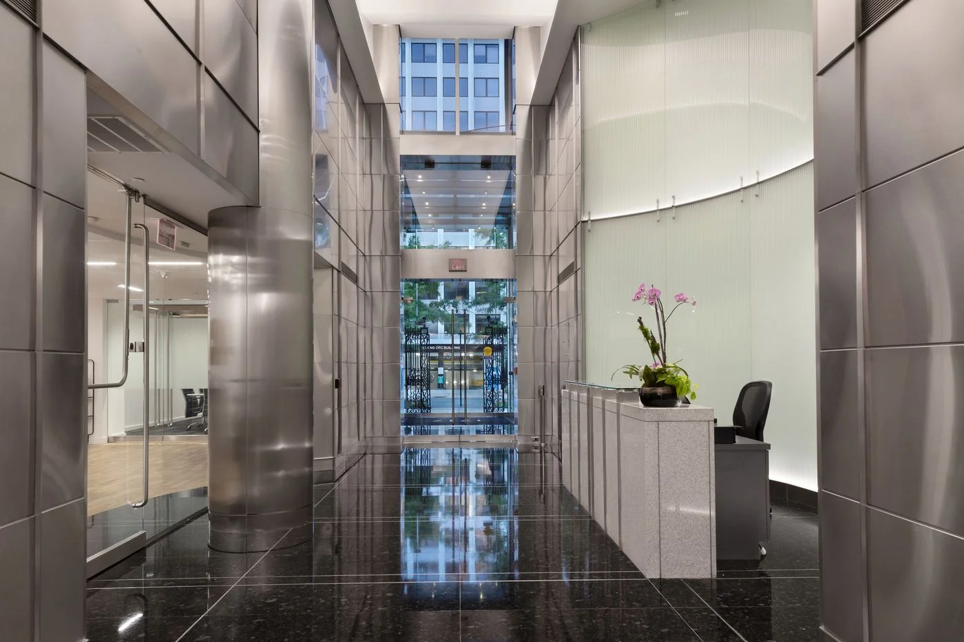 Photo 3 of 1717 Rhode Island Ave NW, Washington, DC 20036