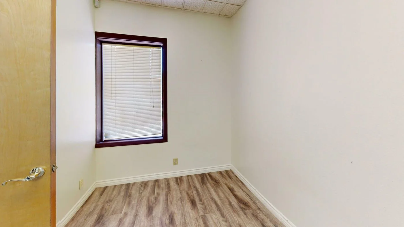Photo-2 of 2529 Foothill Blvd, La Crescenta, CA 91214
