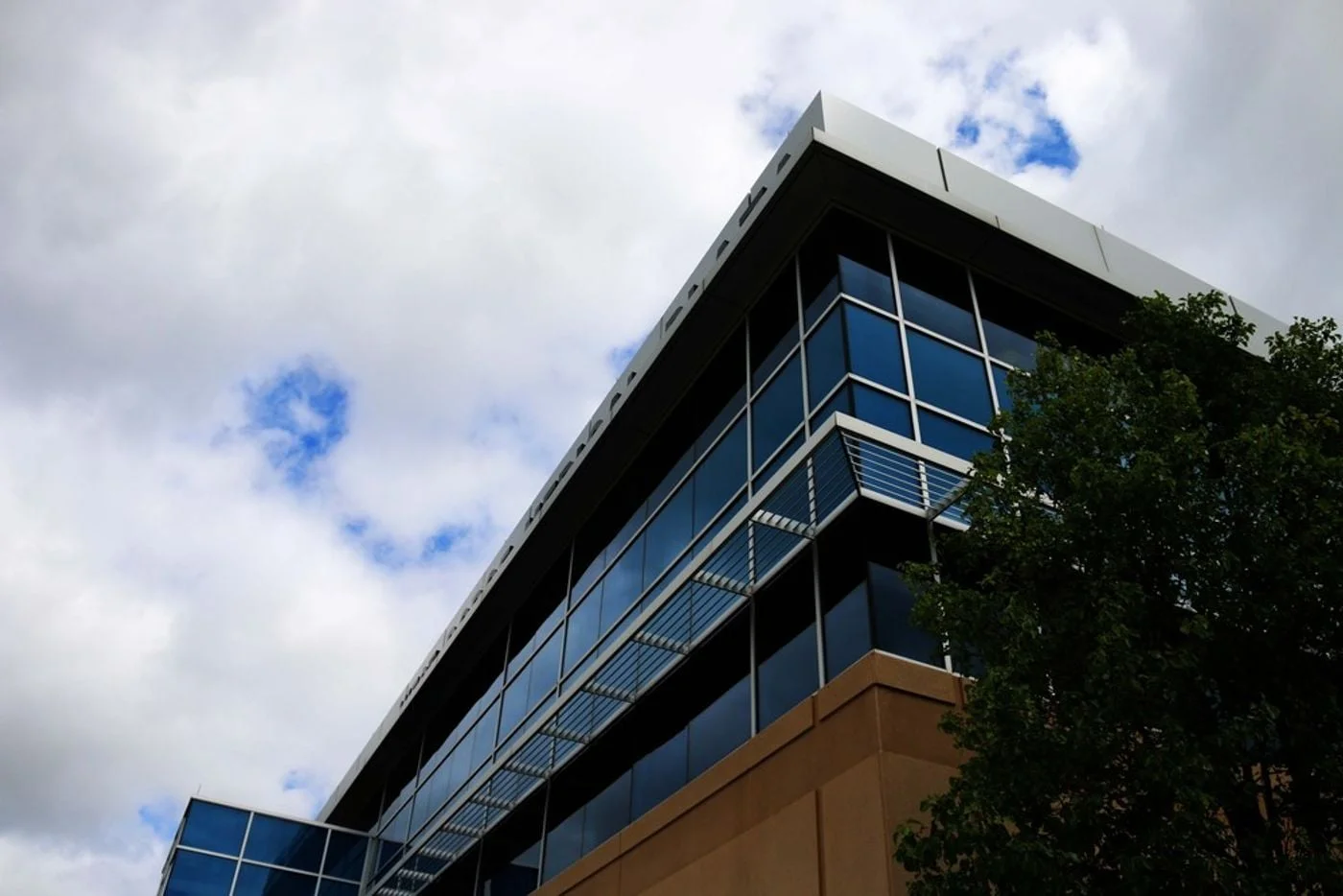 Photo 3 of 515 N 162nd Ave, Omaha, NE 68118