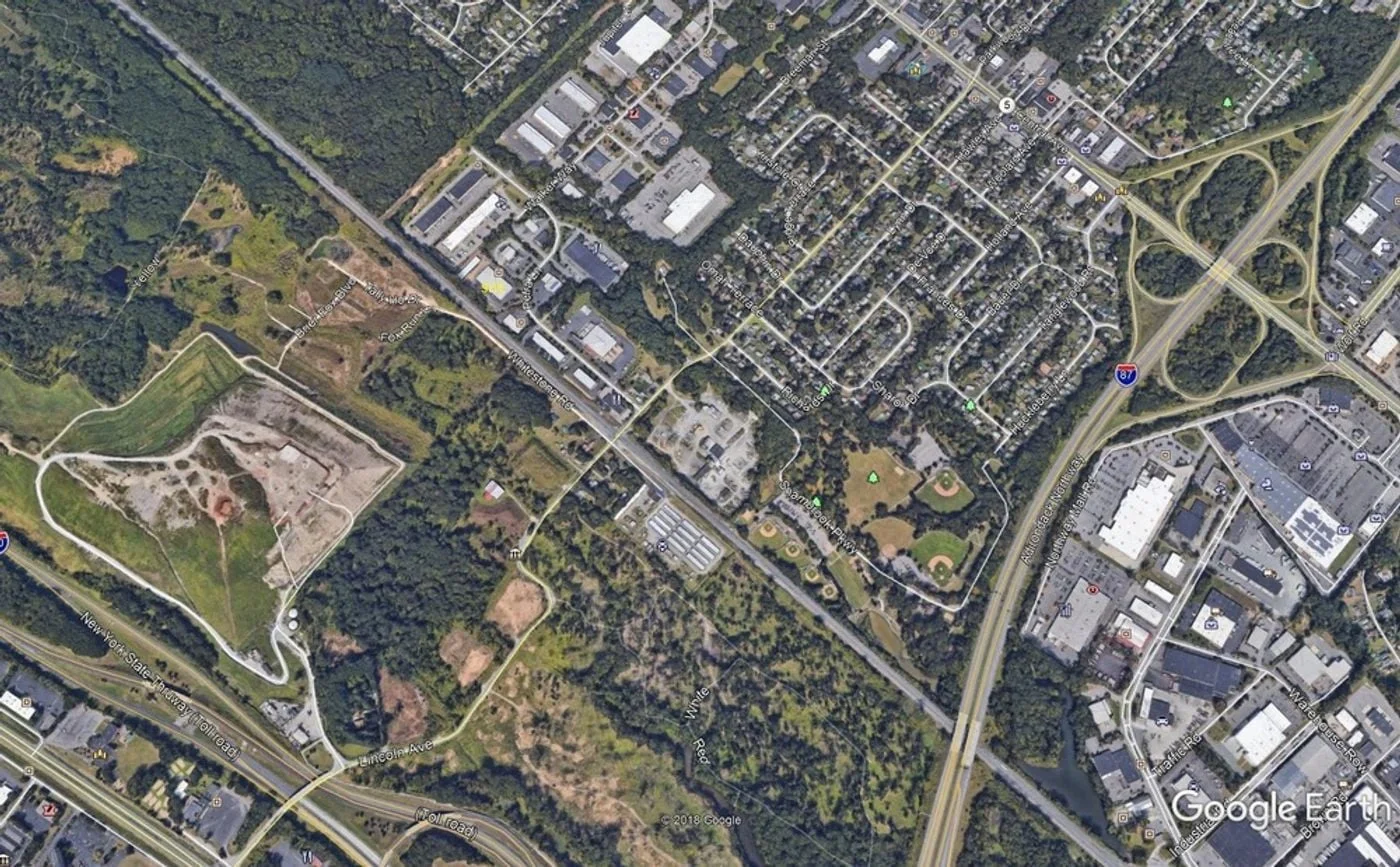 Photo 3 of 12A Petra Ln, Albany, NY 12205