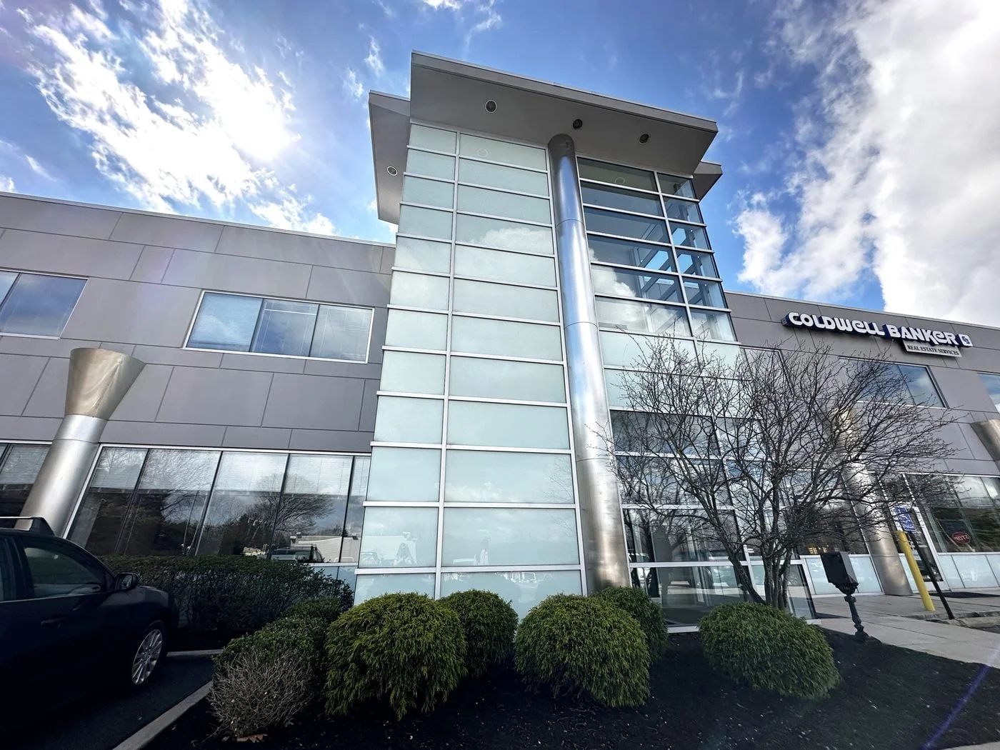 Photo 2 of 9600 Perry Hwy, Pittsburgh, PA 15237