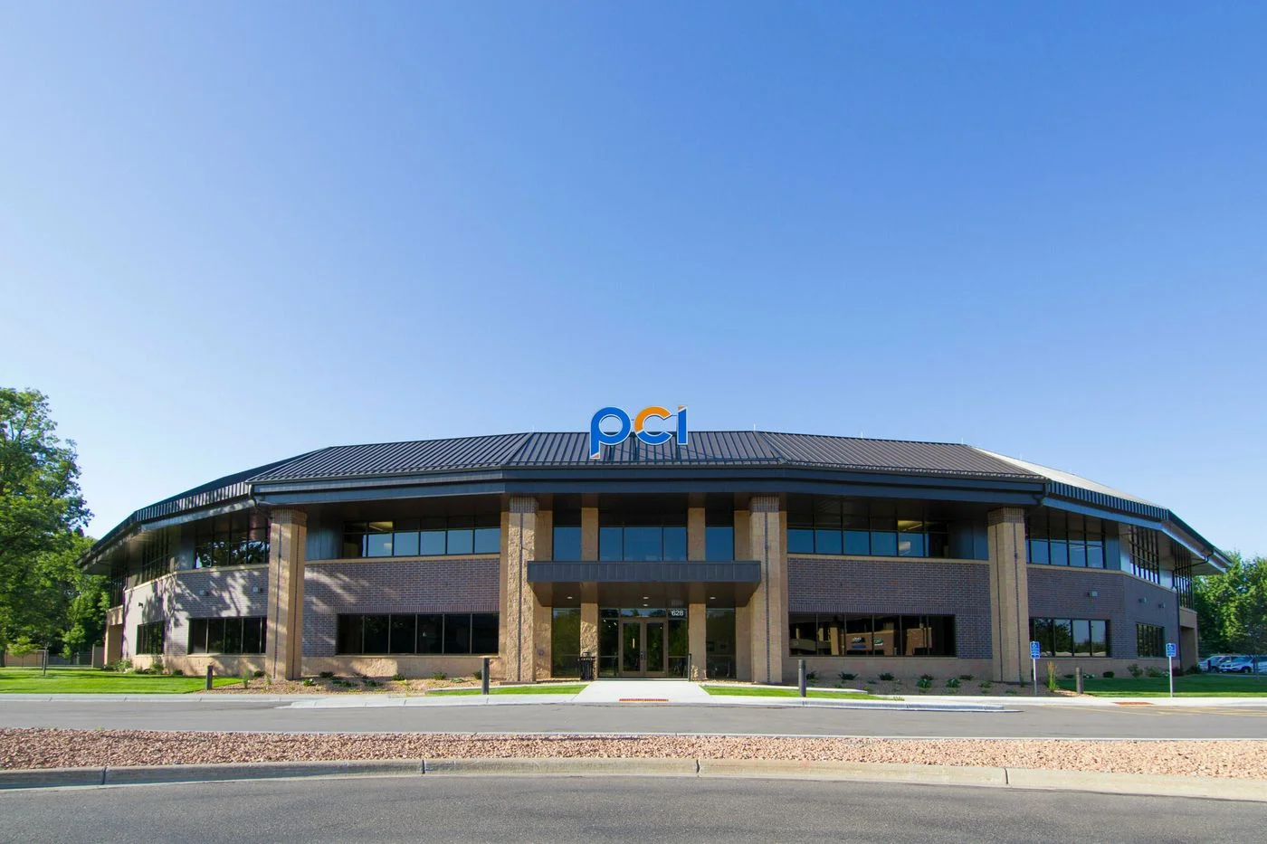 Photo-1 of 628 Roosevelt Rd, Saint Cloud, MN 56301
